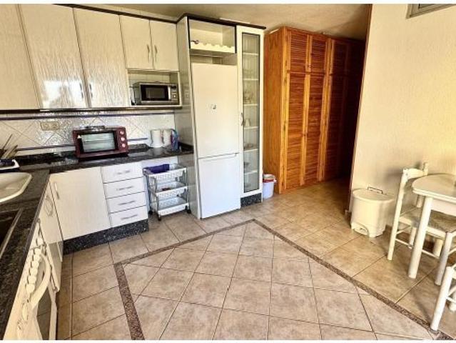 ? Alquiler Estudiantes Granada: Piso 4 Hab. en Cervantes con Calefacción Central