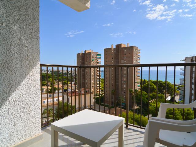 Alquiler estudio con terraza, vistas al mar