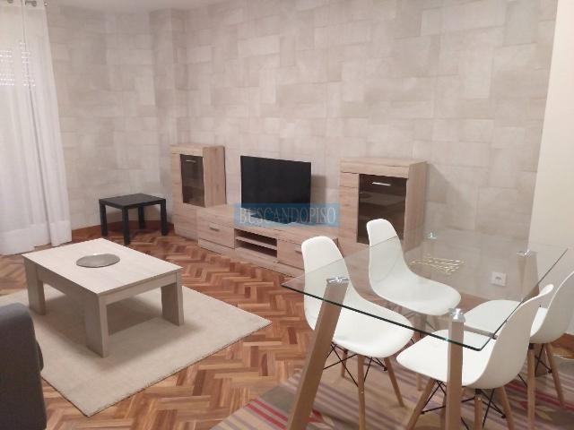 Alquiler Estudio en San Antón, Logroño. 700 €