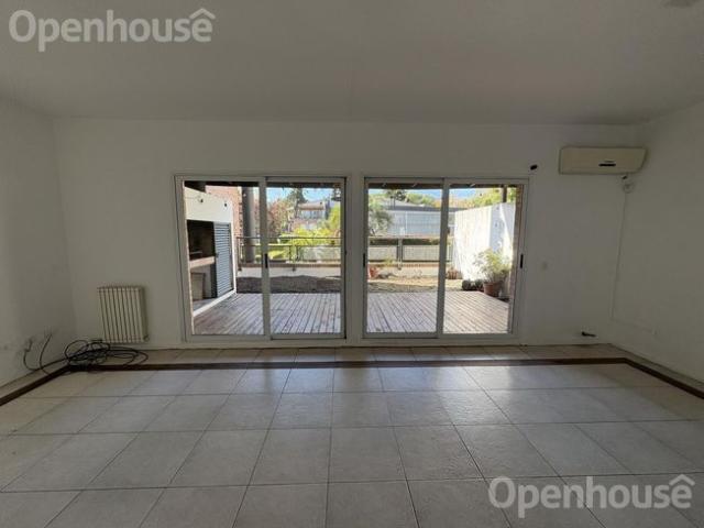 ALQUILER EXCELENTE DEPATAMENTO 3 AMBIENTES EN BARRIO LAS MERCEDES CALLE CHAMPAGNAT