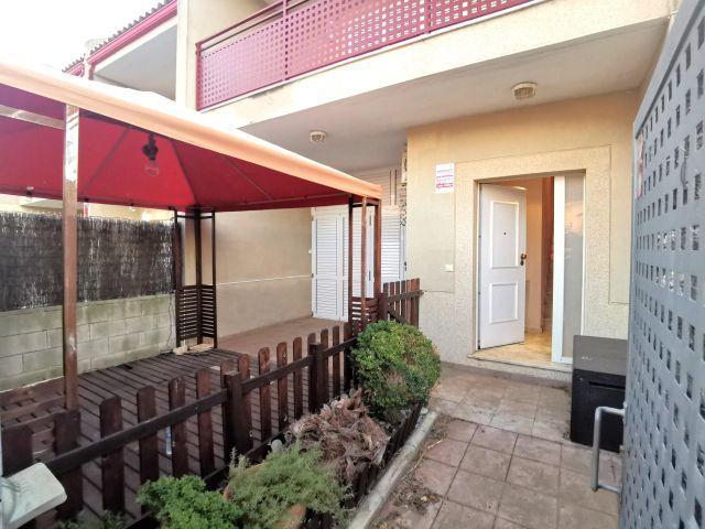 ¡ALQUILER EXCLUSIVO! CASA DÚPLEX EN ZONA RESIDENCIAL EN LA PLAYA DE MALVARROSA DE CORINTO, SAGUNTO!