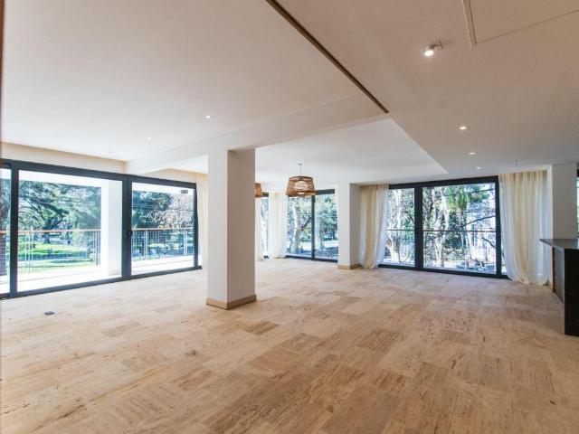 Alquiler exclusivo semipiso premium frente a plaza arenales, villa devoto