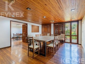 Alquiler Exclusiva Casa de Lujo en Casco La Plata | 5 Suites Ascensor 5 Cocheras Piscina