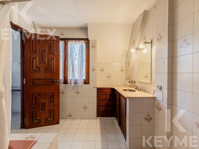 Alquiler Exclusiva Casa de Lujo en Casco La Plata | 5 Suites Ascensor 5 Cocheras Piscina