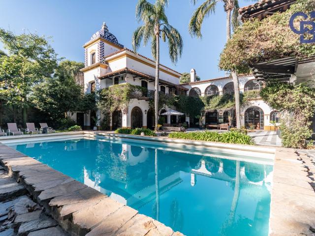 Alquiler Exclusiva Casa Premium en Acassuso ? 763m?