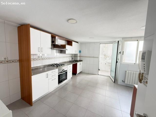 ALQUILER EXTRAORDINARIO PISO SIN MUEBLES, ZONA ABENARABI 5 DORMITORIOS, 3 BAÑOS, MUY AMPLIO, GARAJE