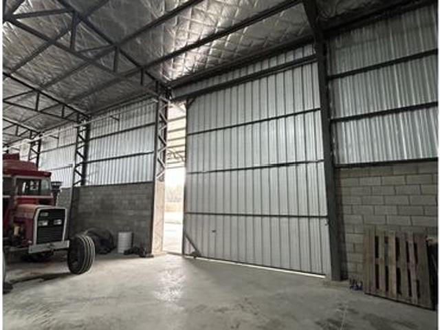 Alquiler Galpon desde 300 m2 en Zona Oeste