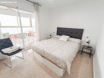 Alquiler gran piso de 3 dorm. en primera línea de Poniente www.inmobiliarialesdunes.com