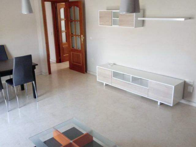 Alquiler Habitación en Avda. Andalucía, Jaén