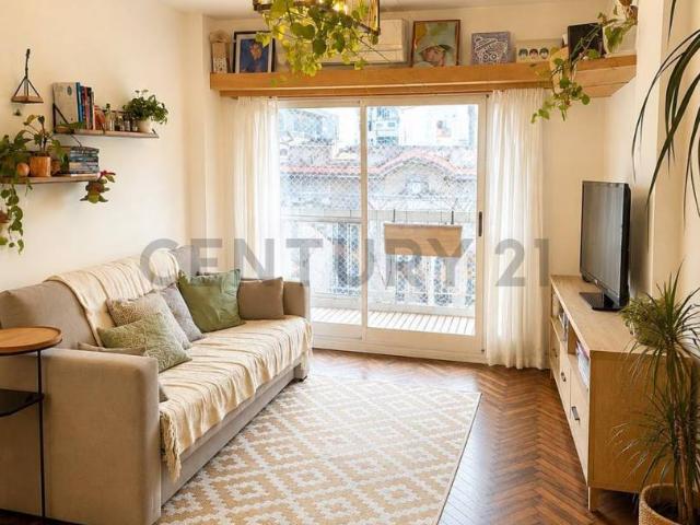 Alquiler l Núñez l Departamento de 3 ambientes con cochera, balcón y cocina independiente