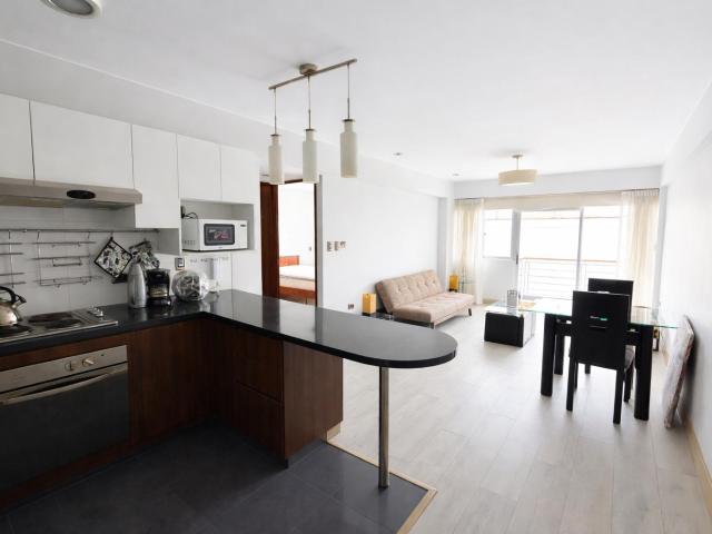 Alquiler lindo Departamento amoblado y equipado Av. Monseñor Roca y Boloña, Miraflores