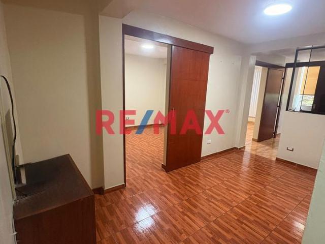 Alquiler Minidepartamento Ate Límite Con La Molina