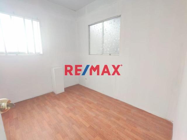 Alquiler Minidepartamento De 3 Habitaciones Solo Para Damas