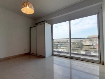 Alquiler Monoambiente con balcón y amenities Santos Lugares