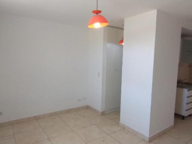Alquiler. Monoambiente Con Terraza Y Parrillero. Capital