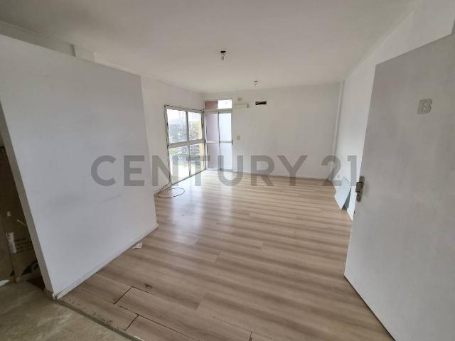 Alquiler Monoambiente Al Frente Con Balcón y SUM | Tucumán 329, Pilar Centro