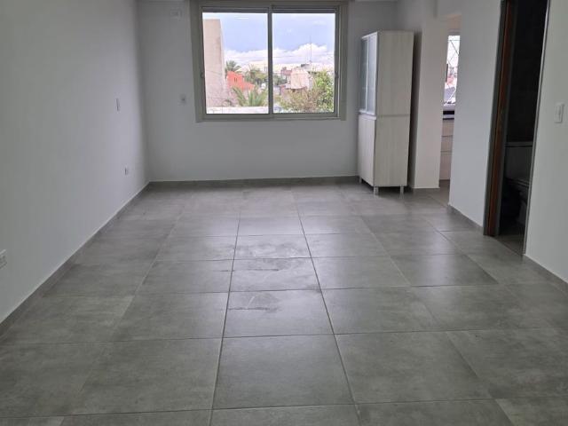 ALQUILER Monoambiente en 2º piso TODO ELÉCTRICO