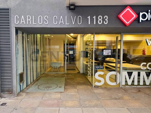 Alquiler Monoambiente luminoso con balcón a metros de UADE