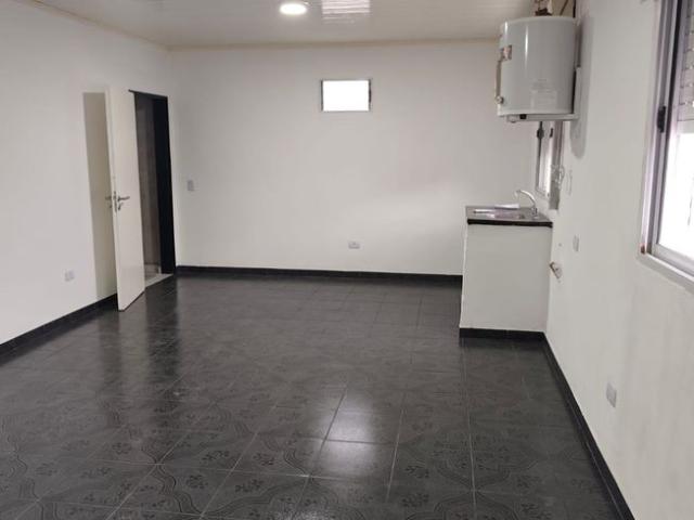 ALQUILER MONOAMBIENTE UBICADO EN AV. LA PALOMA
