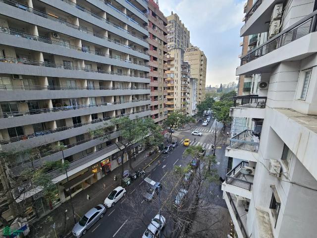 Alquiler Nueva Córdoba | 2 dormitorios con cochera y seguridad las 24 hs | Estrada 160