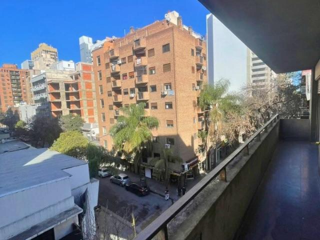 ALQUILER | Nva. Cba. | Piso c/Balcón | 3 Dor. 135 m2 | A 300 mts. de Plaza España Buen pastor | Disponible en 01 01 2027