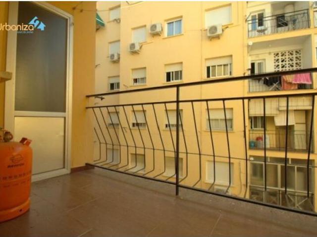 ALQUILER PARA ESTUDIANTES PISO MUY BIEN UBICADO