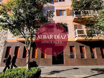ALQUILER PB 1 DORMITORIO SOBRE IRIGOYEN Frente Plaza V?lez Sarsfield | A metros de Patio Olmos y Buen Pastor