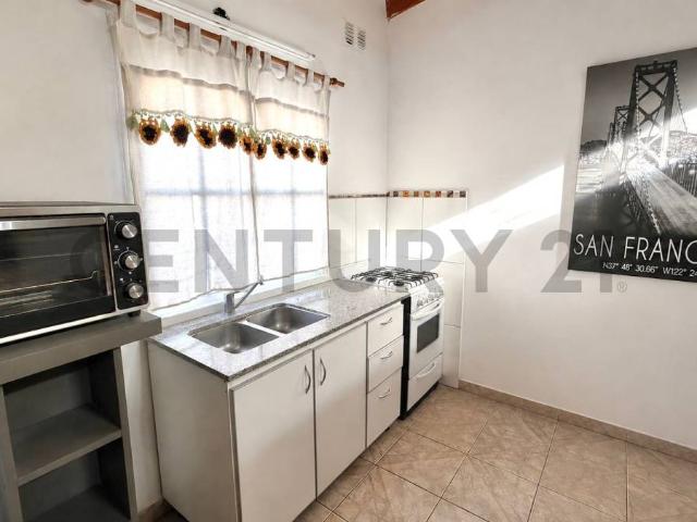 Alquiler PH 3 ambientes con patio y parrilla – Padua Centro, a 2 cuadras de la estación