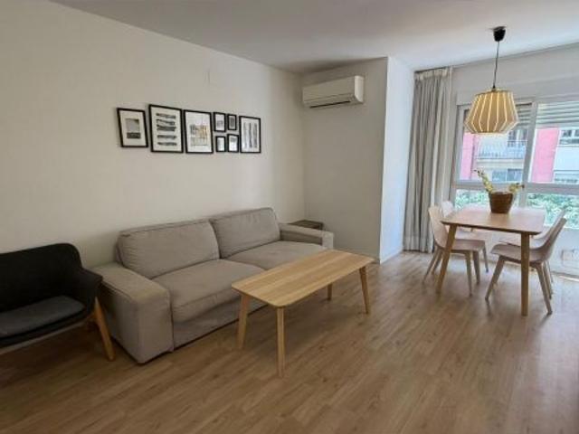 Alquiler Piso AV. CASALDUCH 35