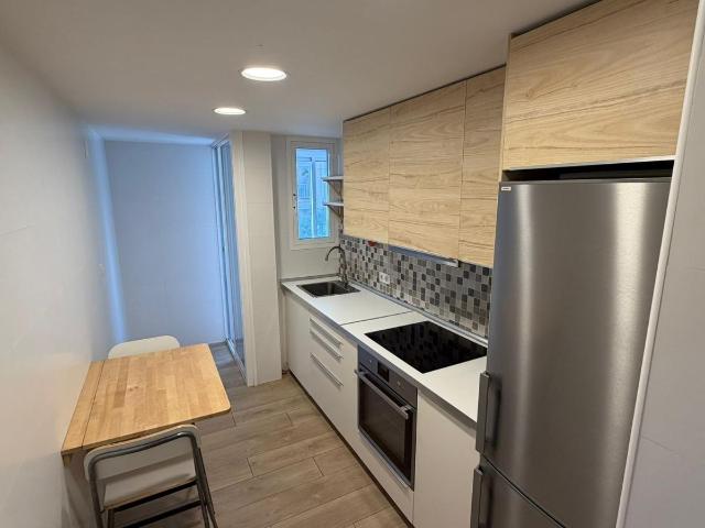 Alquiler Piso AV. CASALDUCH 35