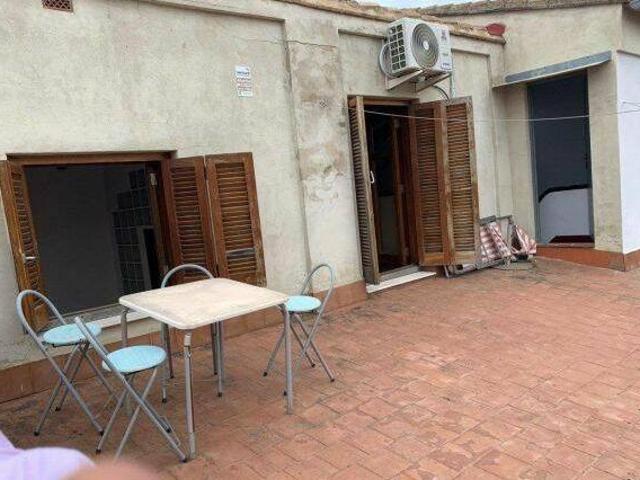 Alquiler piso amueblado Ciutat vella