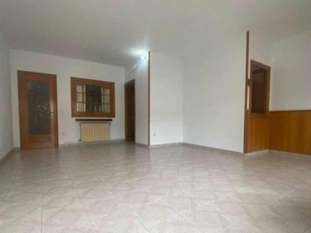 Alquiler piso con 2 habitaciones Centre