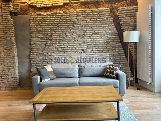 Alquiler piso en Casco Antiguo Pamplona/Iruña | 1300 € | 80 m²