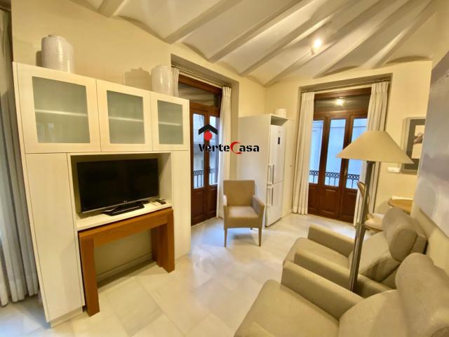 Alquiler Piso en Ciutat Vella, Valencia. 1.500 €