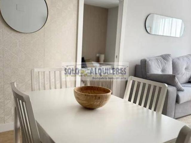 Alquiler Piso en Ermitagaña Mendebaldea Pamplona/Iruña | 1800 € | 88 m²