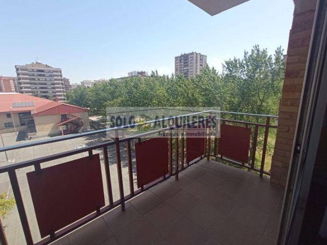 Alquiler Piso en Iturrama Pamplona/Iruña | 1100 € | 100 m²