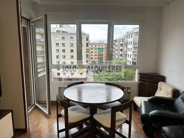 Alquiler piso en Iturrama Pamplona/Iruña | 1300 € | 130 m²