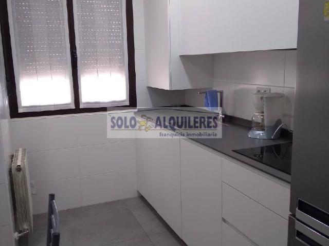 Alquiler Piso en Segundo Ensanche Pamplona/Iruña | 1720 € | 120 m²