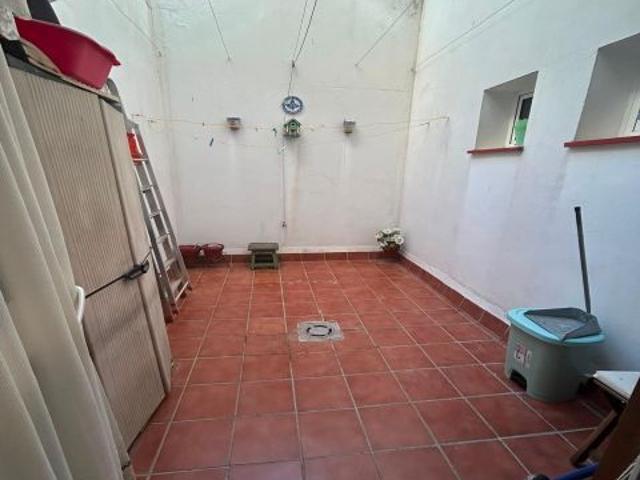 ALQUILER PISO PLANTA BAJA