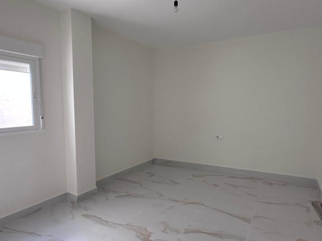 ALQUILER PISO SIN MUEBLES