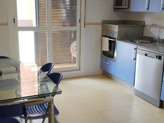 ALQUILER: Piso Zona Rosaleda