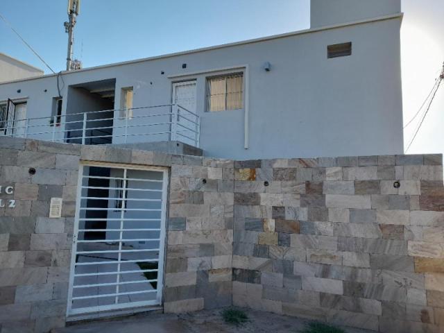 Alquilo Muy Lindo Dpto Planta Baja, 2 Dormitorios, 2 Patios, Cochera
