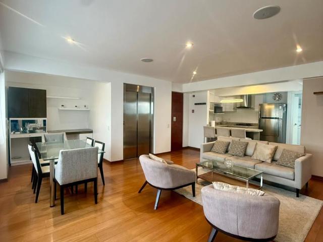 Alquilo acogedor departamento amoblado en calle Casimiro Ulloa – Miraflores