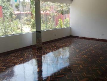 Alquilo Amplio Dpto en Primer Piso Cayma 125 m2