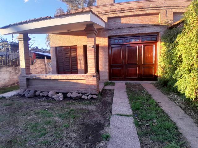 ALQUILO CASA 2 HAB carlos paz Bsanta rita