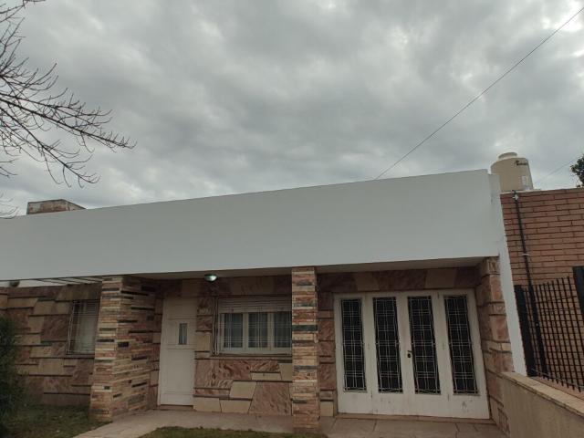 ALQUILO CASA Bº NEWBERY 2 DORM