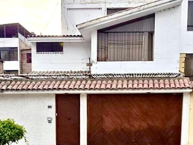Alquilo Casa en Santiago de Surco