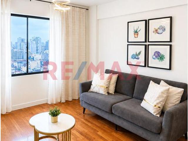 Alquilo Departamento Amoblado De 92 M² En Miraflores: Vista Increíble Y Conectividad Total Frente A Larcomar
