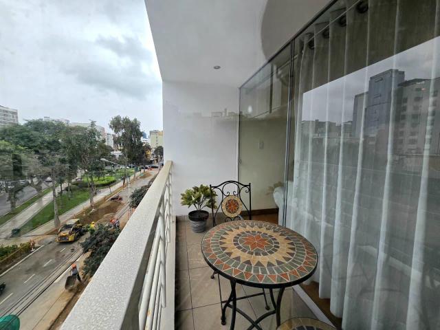 Alquilo Departamento Amoblado en Huaca Pucllana Miraflores