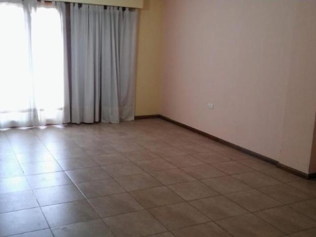 Alquilo Departamento Centrico De 2 Dormitorios. Capital